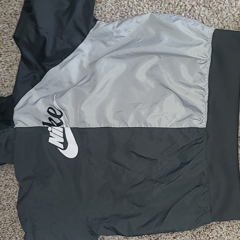 Nike Windrunner Jacket - image 6